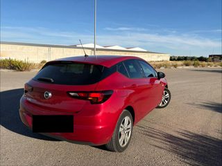 Opel Astra 2021
