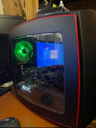 PC Gaming NZXT con ventilador LED verde
