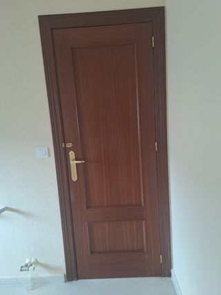 8 Puertas de madera interior