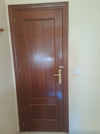 8 Puertas de madera interior