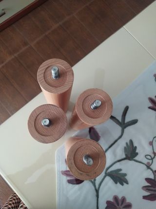 Juego 4 patas madera para mueble