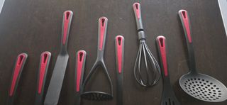 Set Mestoli Cucina Nero e Rosso