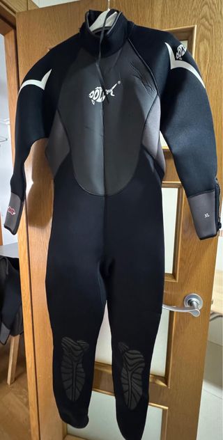Traje de neopreno XL negro