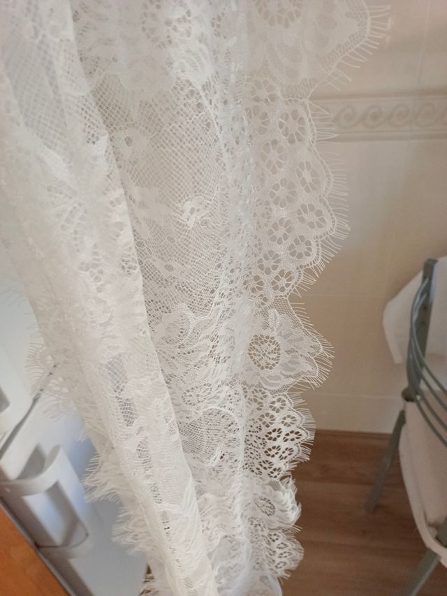 Camino de mesa 3 metros encaje Chantilly