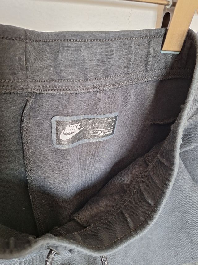 Nike Tech Fleece Joggers Negros