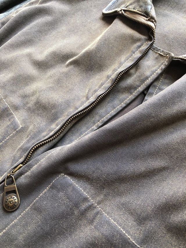 Chaqueta motera negra y beige