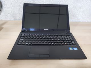 Portátil Lenovo B570e Negro