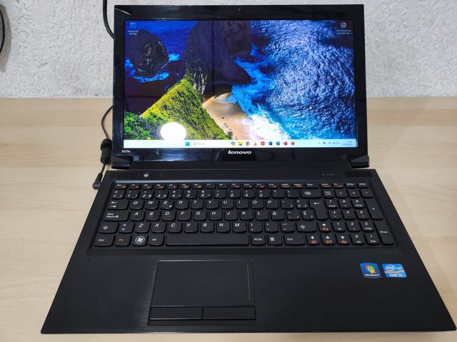 Portátil Lenovo B570e Negro