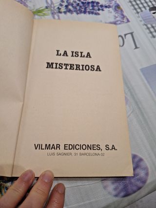 LA ISLA MISTERIOSA