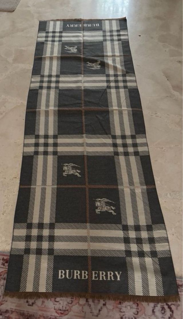 Bufanda Burberry Cuadros Beige y Azul