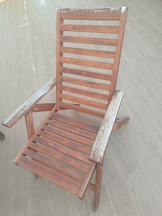 Mesa de jardín con 4 sillas de madera