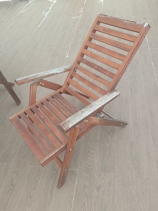 Mesa de jardín con 4 sillas de madera