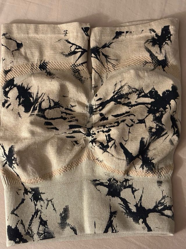 Pantaloncini sportivi push up beige e neri