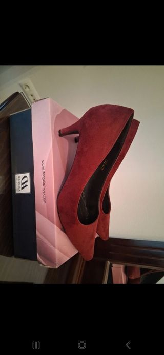 Zapatos burdeos GANGELA