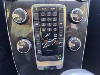 VOLVO V40 2.0D D2 120 CV CROSS COUNTRY MOMENTUM