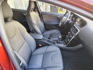 VOLVO V40 2.0D D2 120 CV CROSS COUNTRY MOMENTUM