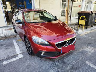 VOLVO V40 2.0D D2 120 CV CROSS COUNTRY MOMENTUM