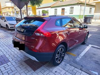 VOLVO V40 2.0D D2 120 CV CROSS COUNTRY MOMENTUM