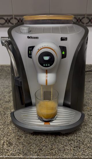 Cafetera Saeco Odea Giro
