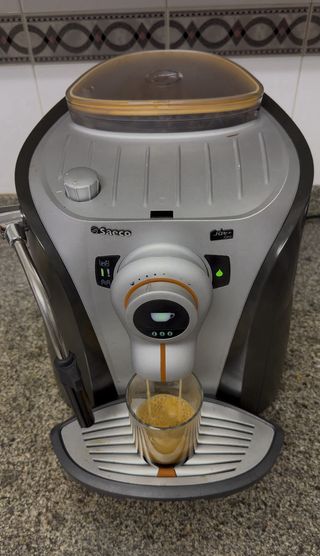 Cafetera Saeco Odea Giro