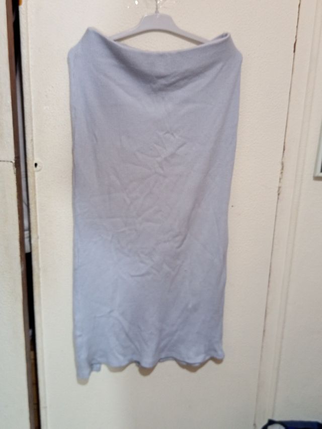 Falda larga azul con abertura