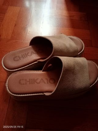 Sandalias Zueco Chika 10 Cuña Esparto