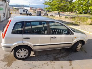 Ford Fusion 2004
