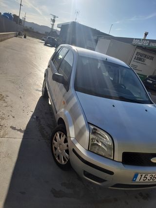 Ford Fusion 2004