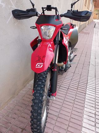 GASGAS ES 700