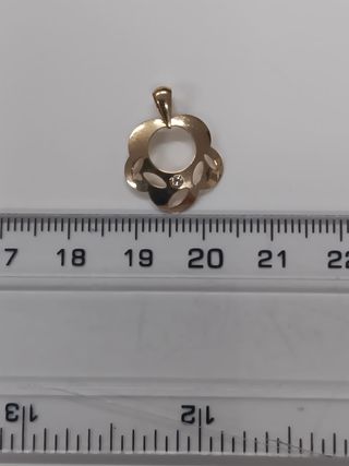 Dije Flor Oro 18kilates