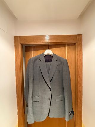 Traje Pedro del Hierro gris caballero