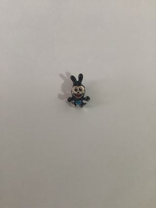 Charm Oswald El Conejo Afortunado