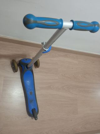 Patinete infantil 3 ruedas azul usado