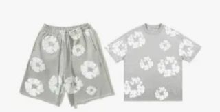 Conjunto denim tears
(original) talla M