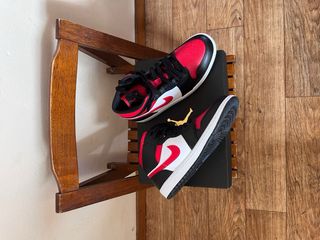 Jordan 1 Mid Zapatillas Negras Rojas Blancas