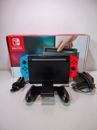 Nintendo Switch Console Con Accessori e Scatola 