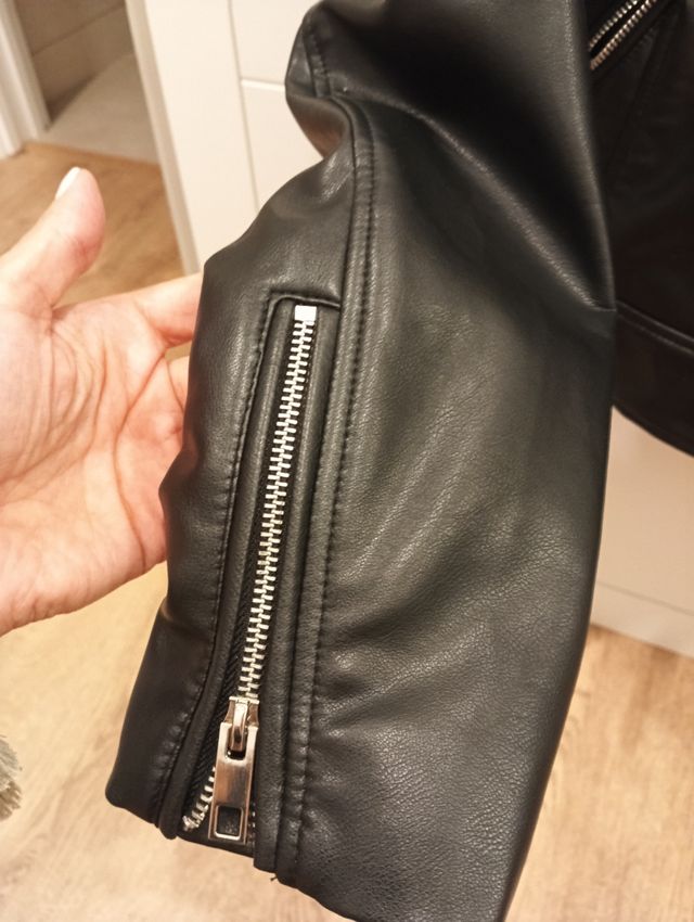 Chaqueta Zara Piel Negra