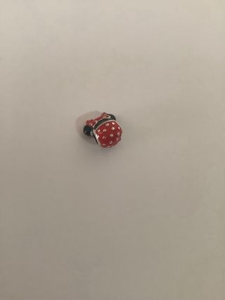 Charm cabeza Minnie Topitos Rojo y Negro