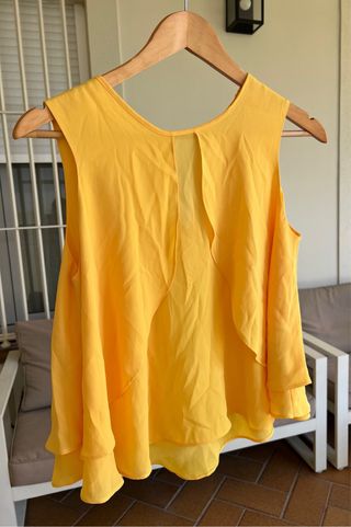 Blusa Zara volantes amarilla