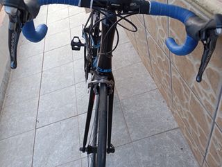 Bicicleta de carretera CUBE  Negra/Roja/Azul