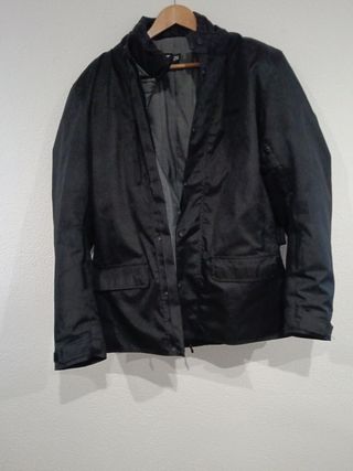 Chaqueta de moto negra .Modelo Sprint,talla 2 XL
