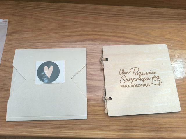 Anuncio embarazo madera abuelos