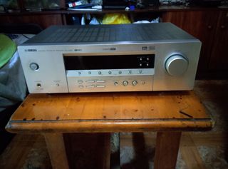 Receptor Home Cinema Yamaha plata
