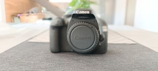 Cámara Canon EOS 550D Cuerpo + Accesorios