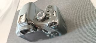 Cámara Canon EOS 550D Cuerpo + Accesorios