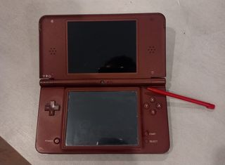 Nintendo DSi XL Marrón