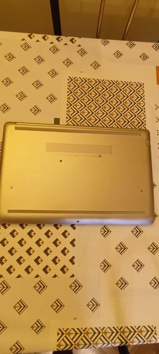 Portátil HP Core i5 8th Gen SSD