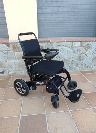 Silla de ruedas eléctrica plegable