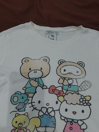 Camiseta Hello Kitty Stradivarius