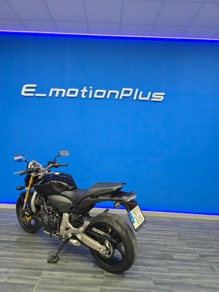 Honda CBF 600F 7800kms hornet 2009